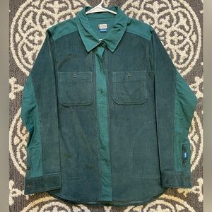 KAVU dark green corduroy button down. Unisex M. Fits like a Women’s L